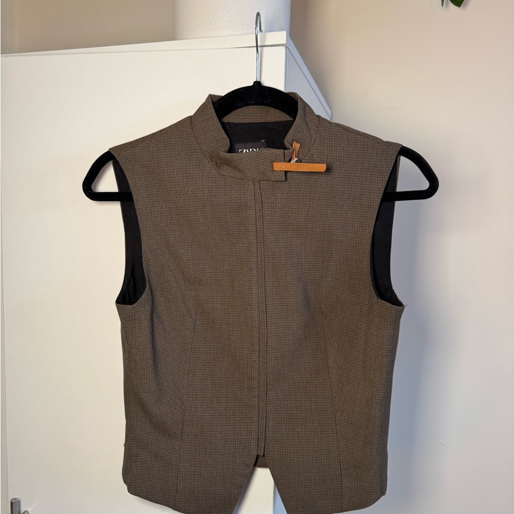Zara Brown Sleeveless Vest